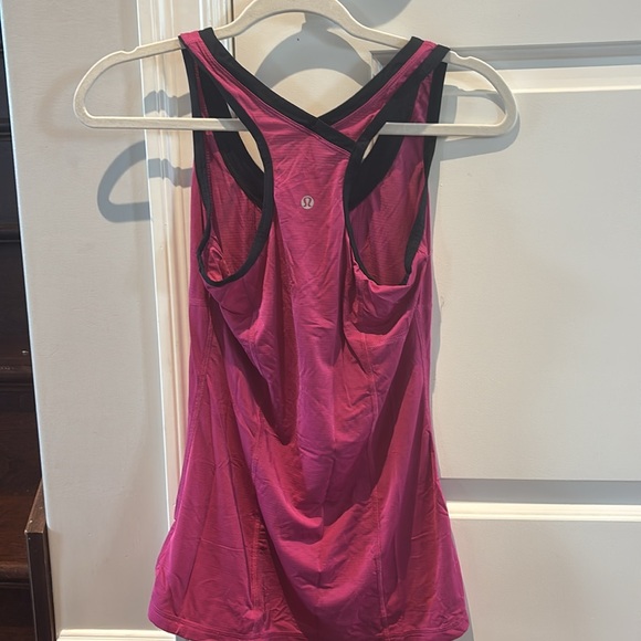 Vintage lululemon tank top size 8 in perfect condition - Picture 2 of 3